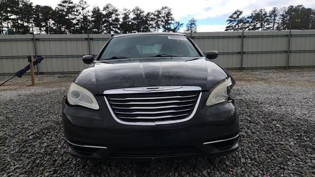 Chrysler 200 2012