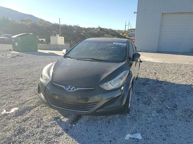 Hyundai Elantra 2016