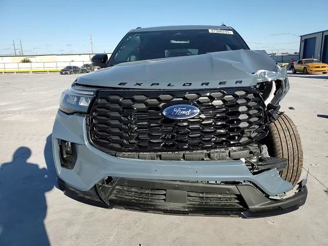 Ford Explorer 2025
