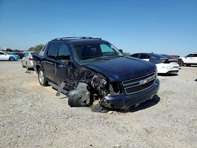 Chevrolet Avalanche 2011