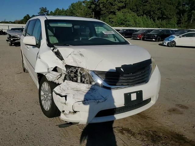 Toyota Sienna 2012