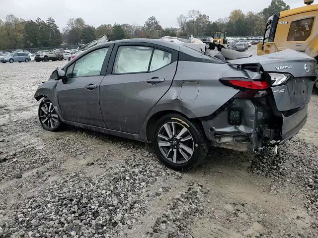 Versa 2021