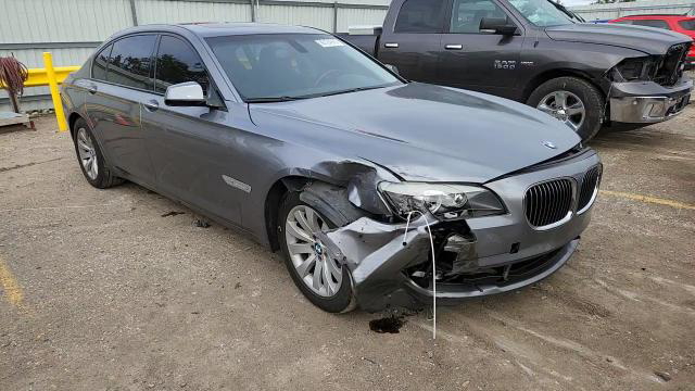 BMW Series 7 2010