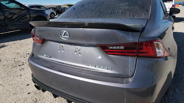 Lexus IS 2015