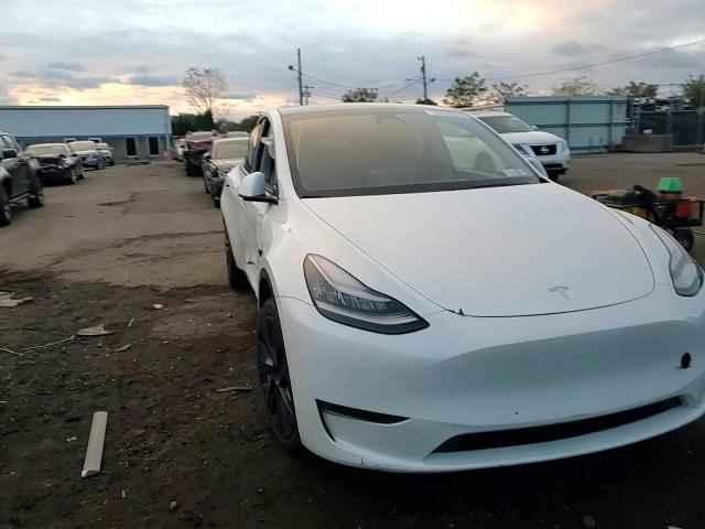 Tesla Model Y 2020