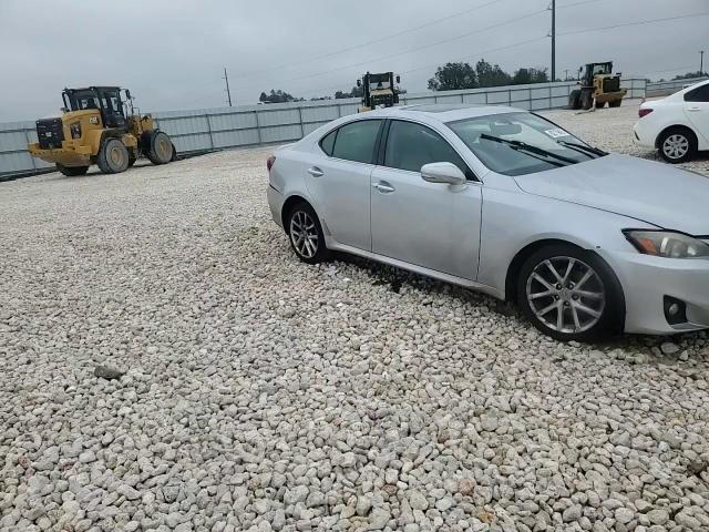 Lexus IS 2013