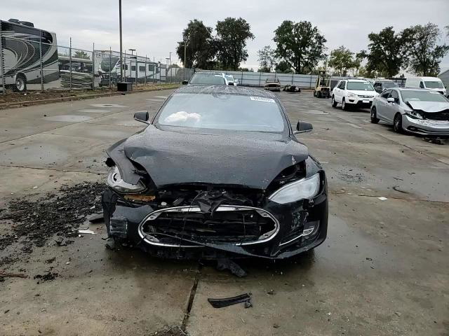 Tesla Model S 2016