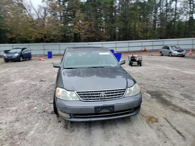 Toyota Avalon 2003
