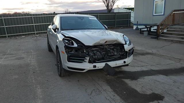 Porsche Cayenne 2021