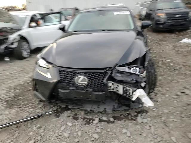 Lexus IS 2017