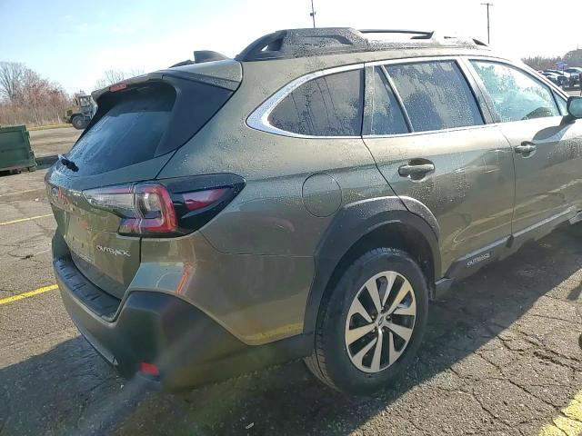 Subaru Outback 2025