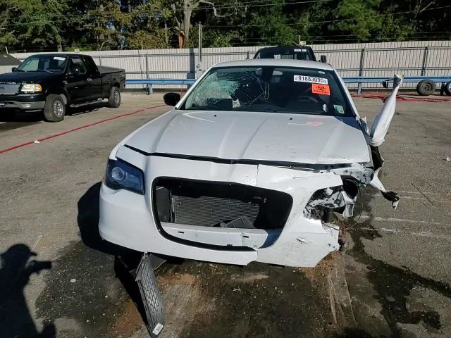 Chrysler 300 2023