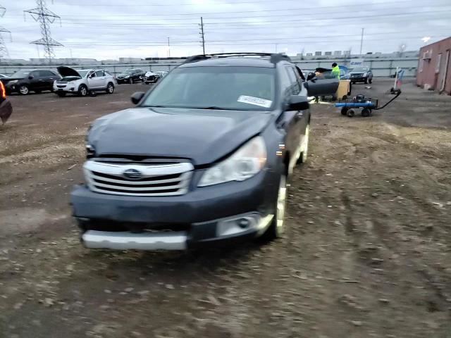 Subaru Outback 2011