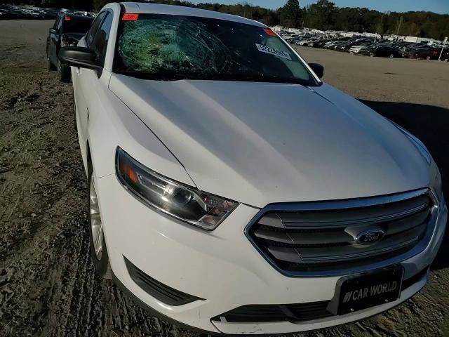 Ford Taurus 2015