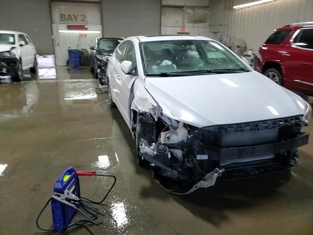 Hyundai Elantra 2018