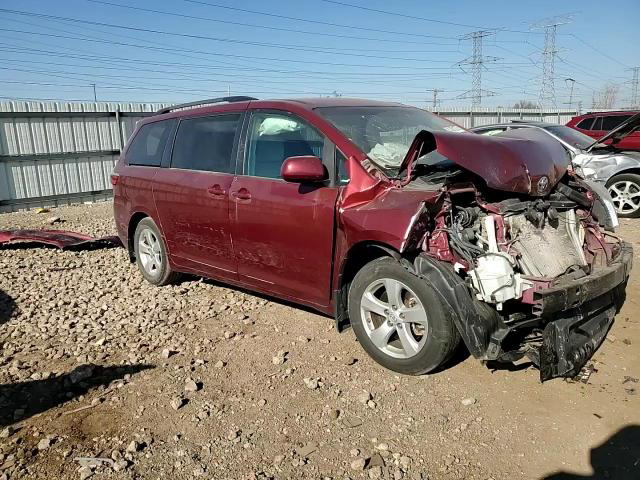 Toyota Sienna 2015