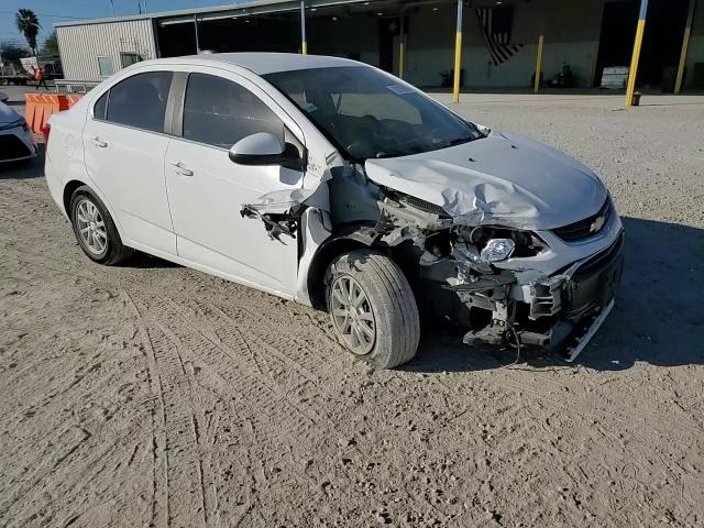 Chevrolet Sonic 2017