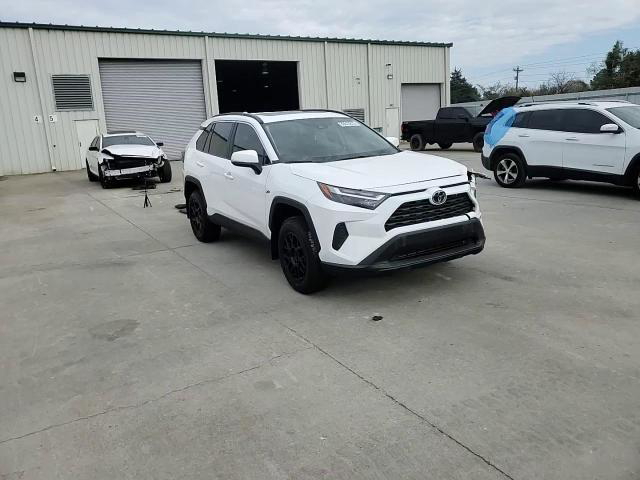 Toyota RAV 4 2025