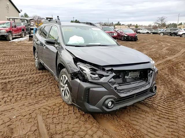 Subaru Outback 2025