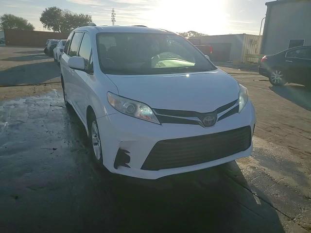 Toyota Sienna 2020