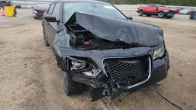 Chrysler 300 2022