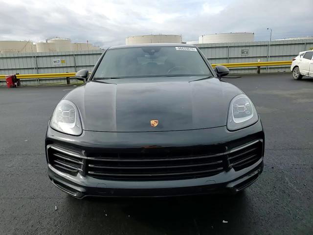 Porsche Cayenne 2021