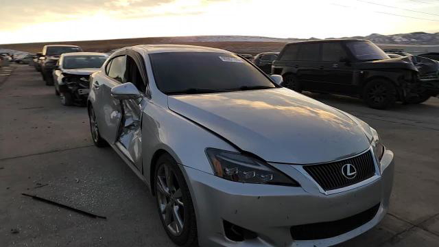 Lexus IS 2010