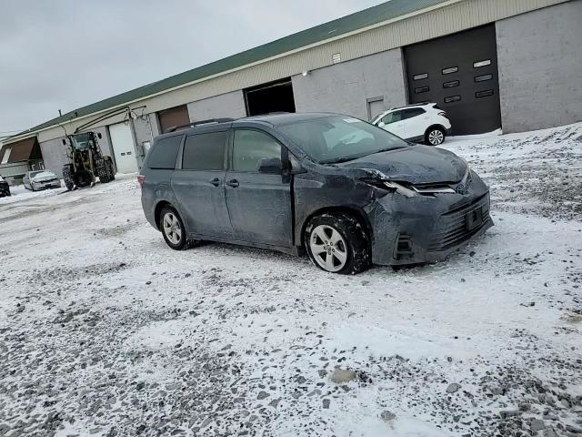 Toyota Sienna 2018