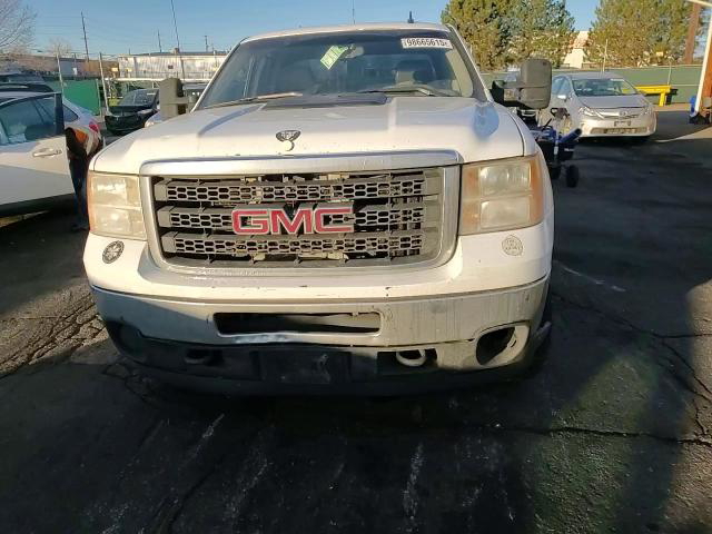 GMC Sierra 2011