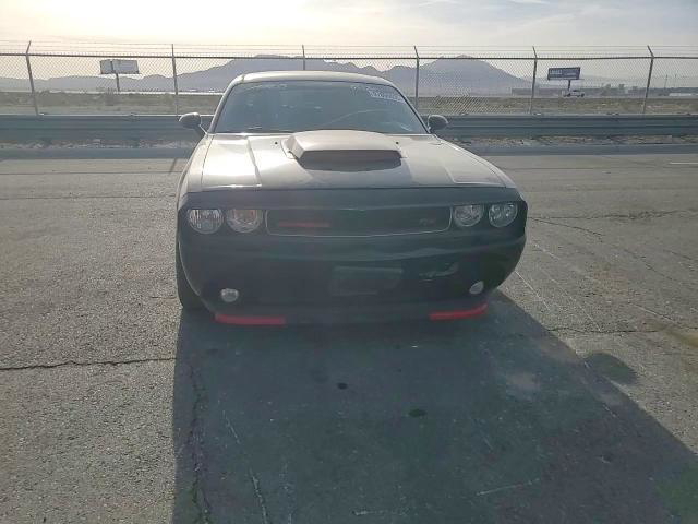 Dodge Challenger 2011