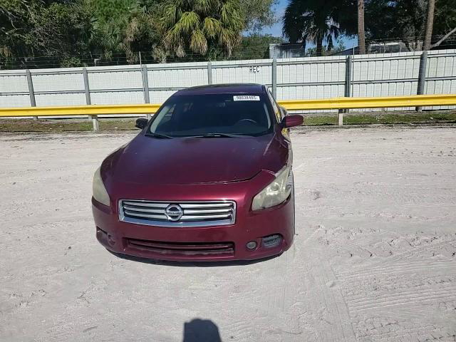 Nissan Maxima 2013