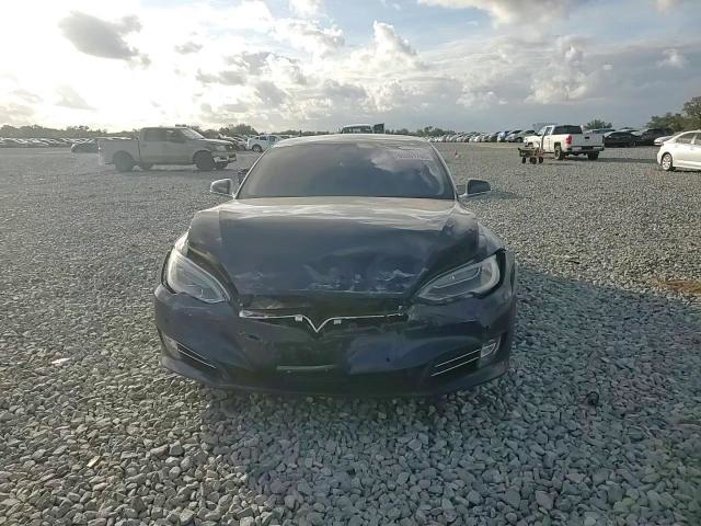 Tesla Model S 2018