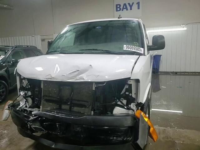 GMC Savana 2020