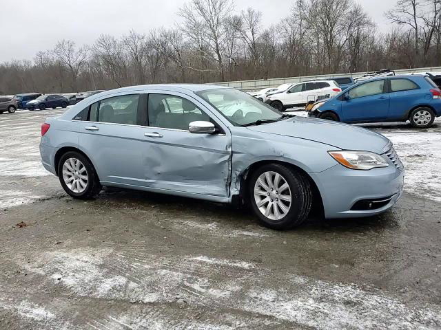 Chrysler 200 2014