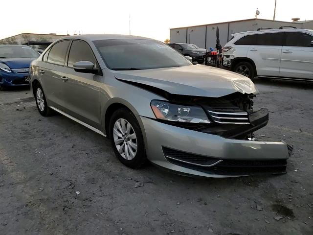 Volkswagen Passat 2013