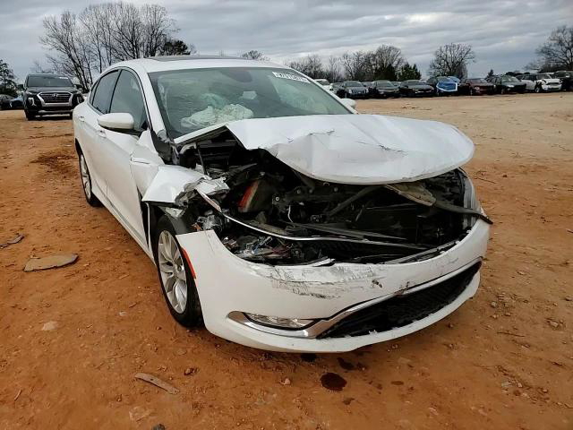 Chrysler 200 2015