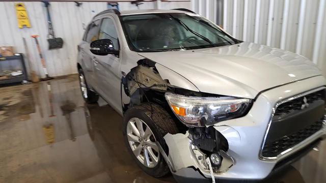 Mitsubishi Outlander 2015