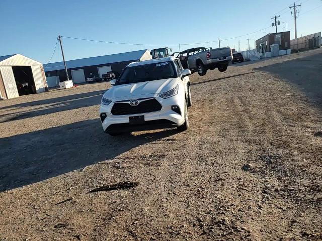 Toyota Highlander 2021