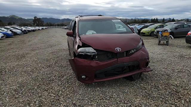Toyota Sienna 2015