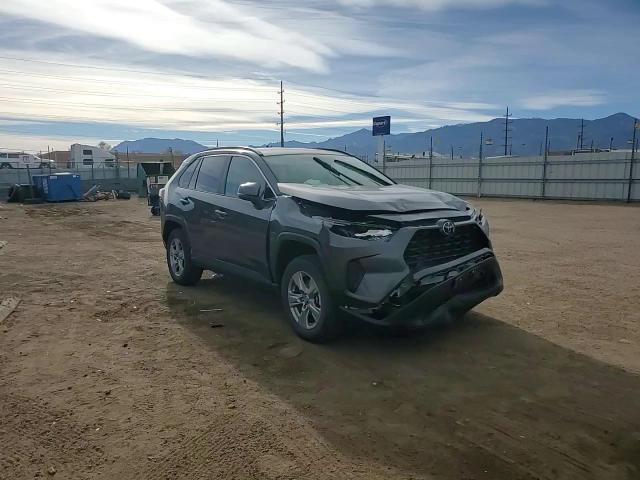Toyota RAV 4 2025