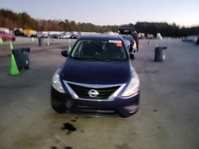 Nissan Versa 2018