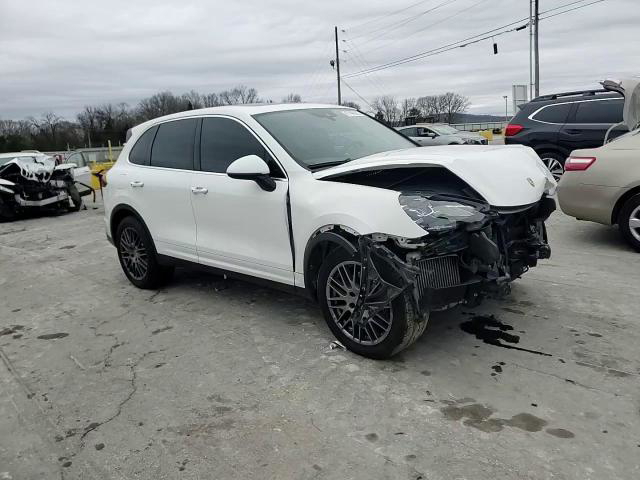 Porsche Cayenne 2016