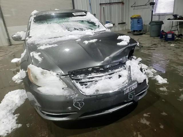Chrysler 200 2013