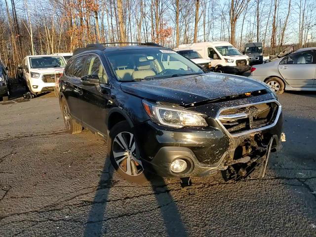 Subaru Outback 2018