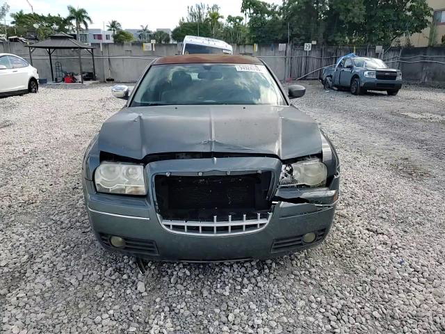 Chrysler 300 2006