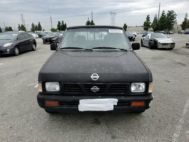 Nissan  1993