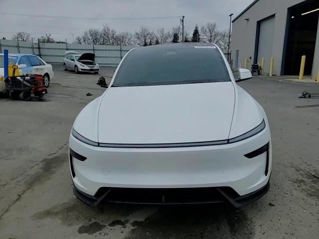 Tesla Model Y 2026