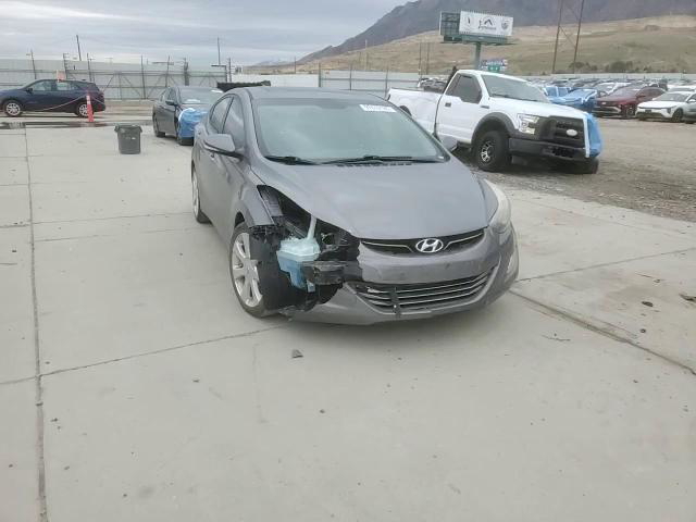 Hyundai Elantra 2013