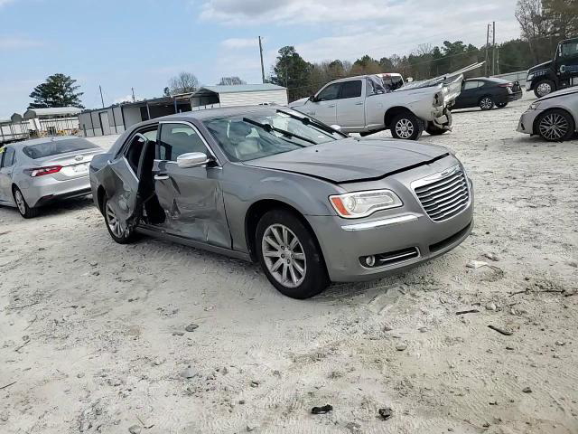 Chrysler 300 2011
