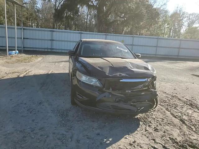 Ford Taurus 2011
